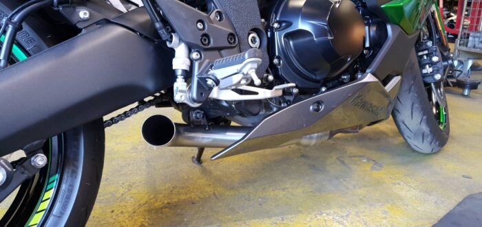 Kawasaki-Ninja-1000SX-Motorbike-Exhaust-by-Max-Torque-Cans-UK-10